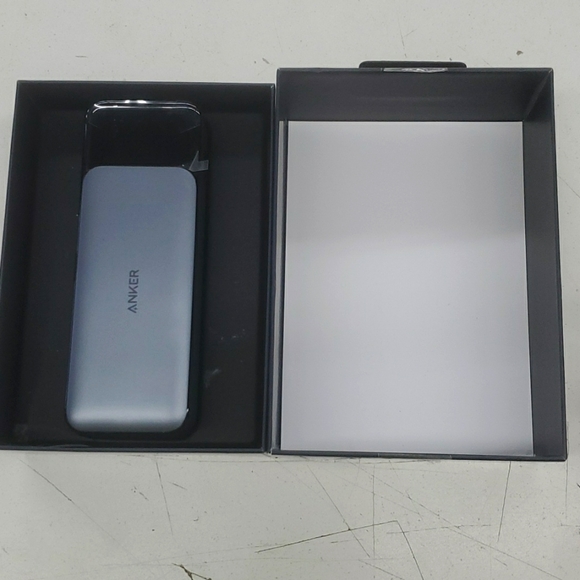 Anker 737  powerbank - Picture 2 of 2